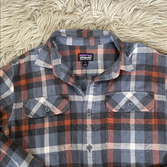 Patagonia Men's Casual Plaid Shirt - Blue and Red - Picture 6 of 9